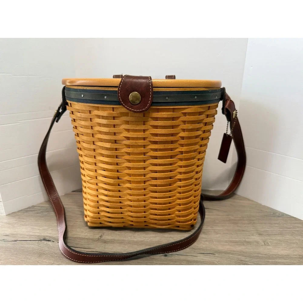 Longaberger 2000 Country Estates Lg. Saddlebrook Basket W/Protector, Strap & Tag